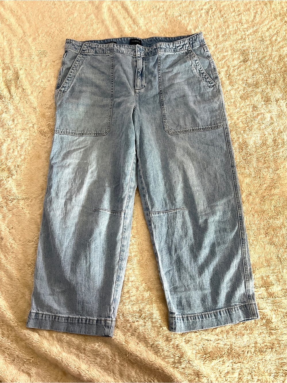 TALBOTS Woman's Straight Crop Jean Size 16